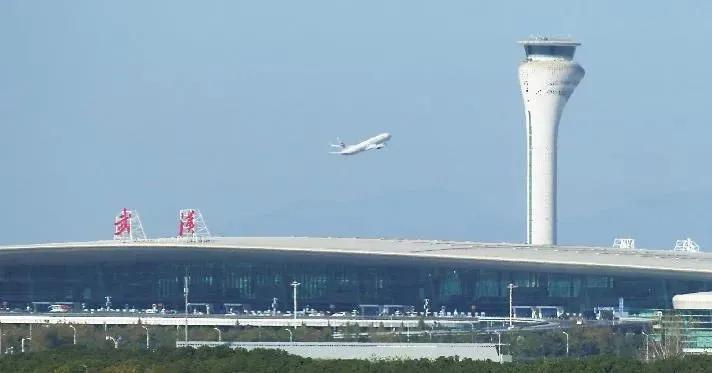 空中交通管制最新版，驾驭变化之海，航程中的自信与成就感