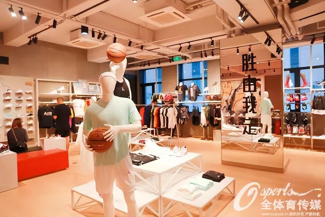 耐克最新科技男鞋2024，重塑鞋履新纪元，展现科技之力