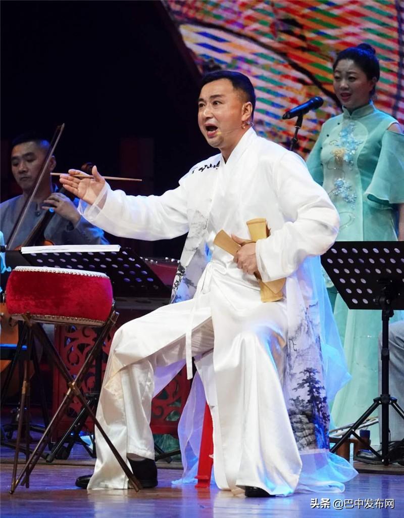 施敏演员，演艺之路的璀璨之星