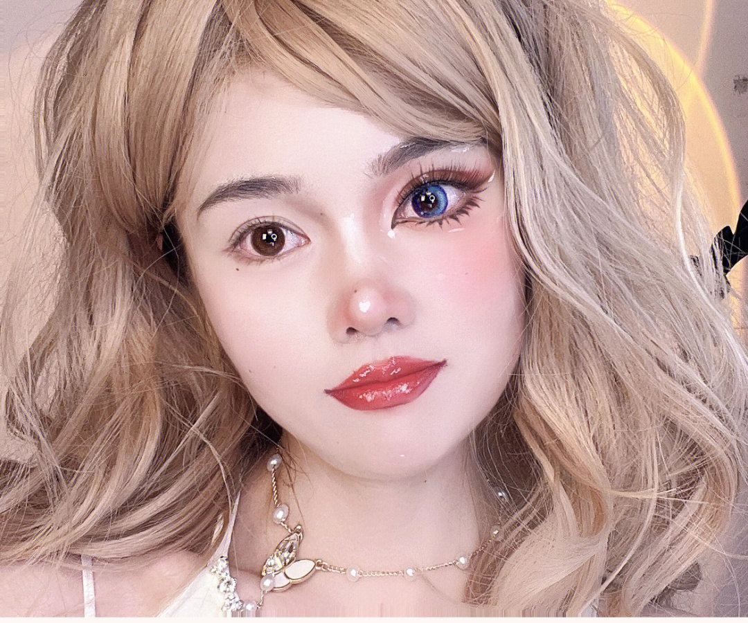 小巷深处的动漫妆秘密彩妆店